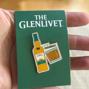The Glenlivet Scotch Enamel Lapel Hat Pin *BRAND NEW*